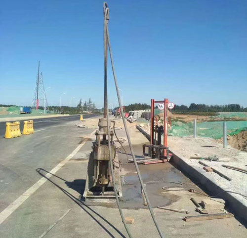 大渡口公路高聚物注浆加固